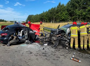 Śmiertelny wypadek na S22. Przeżyła tylko roczna dziewczynka