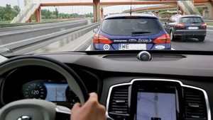 Jak policja wyłapuje jadących "na zderzaku" i dlaczego żaden sposób nie działa?