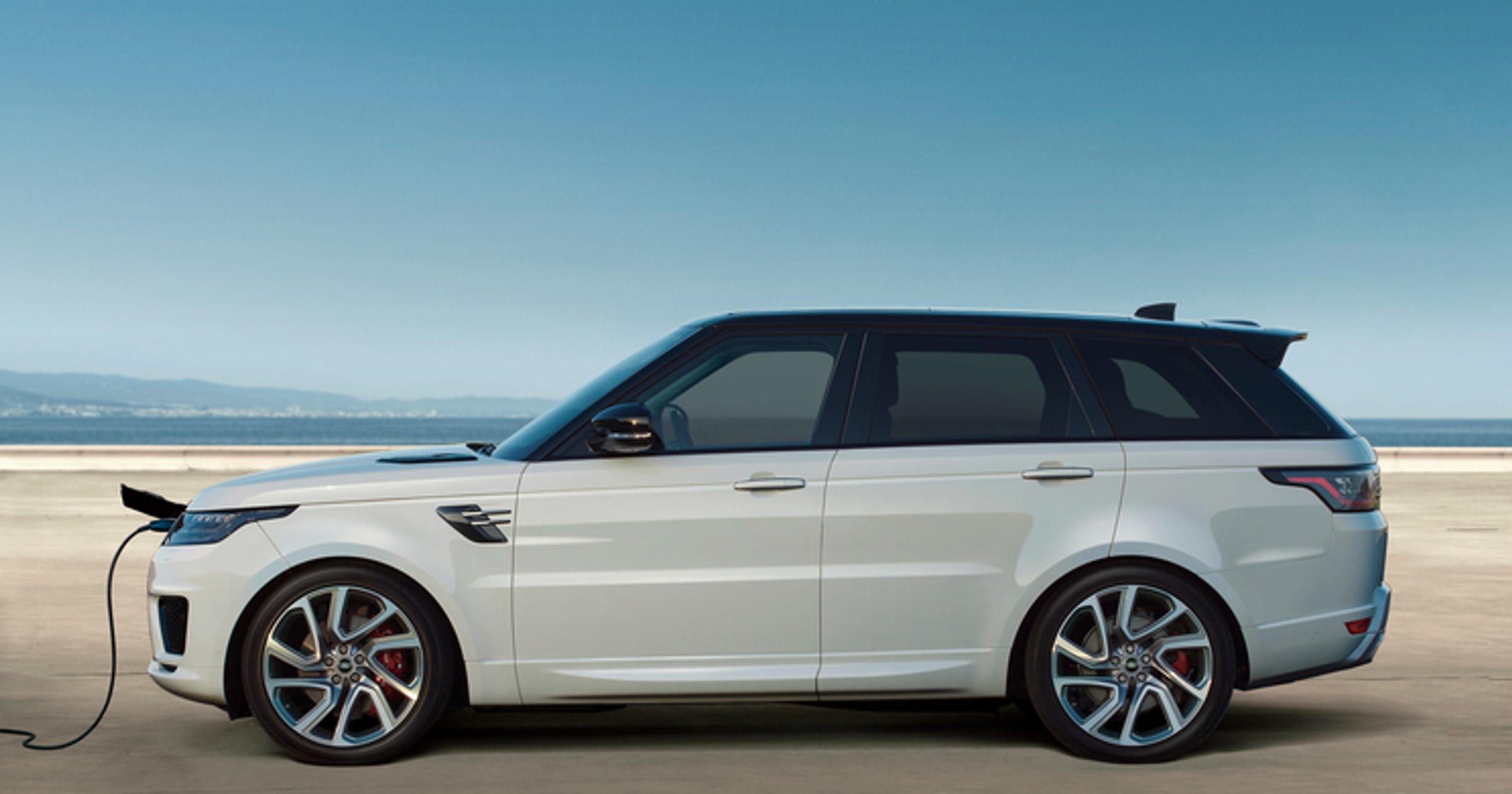 Range Rover Sport P400e