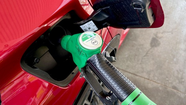 Tankowanie samochodu