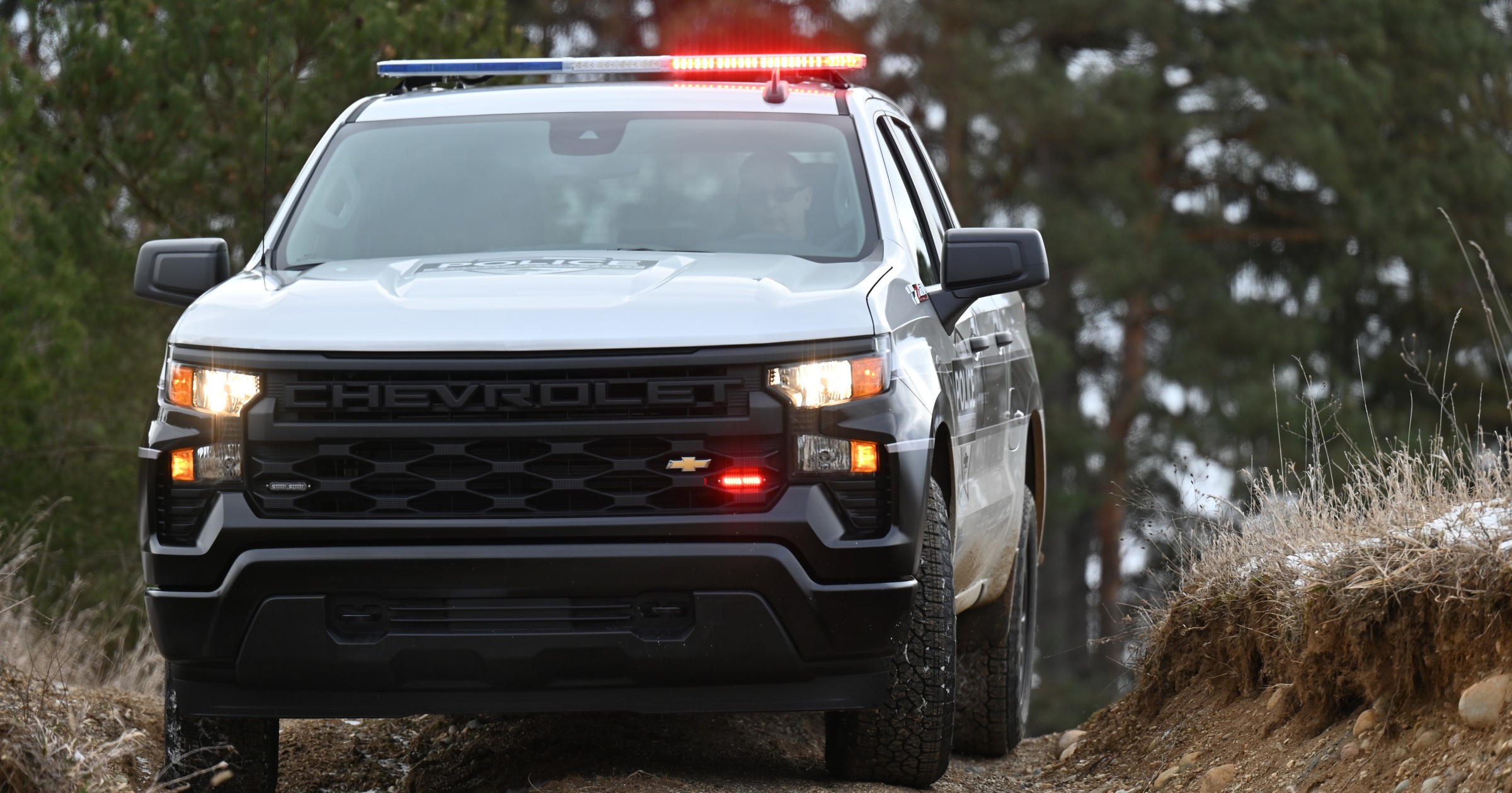 Policyjny Chevrolet Silverado PPV