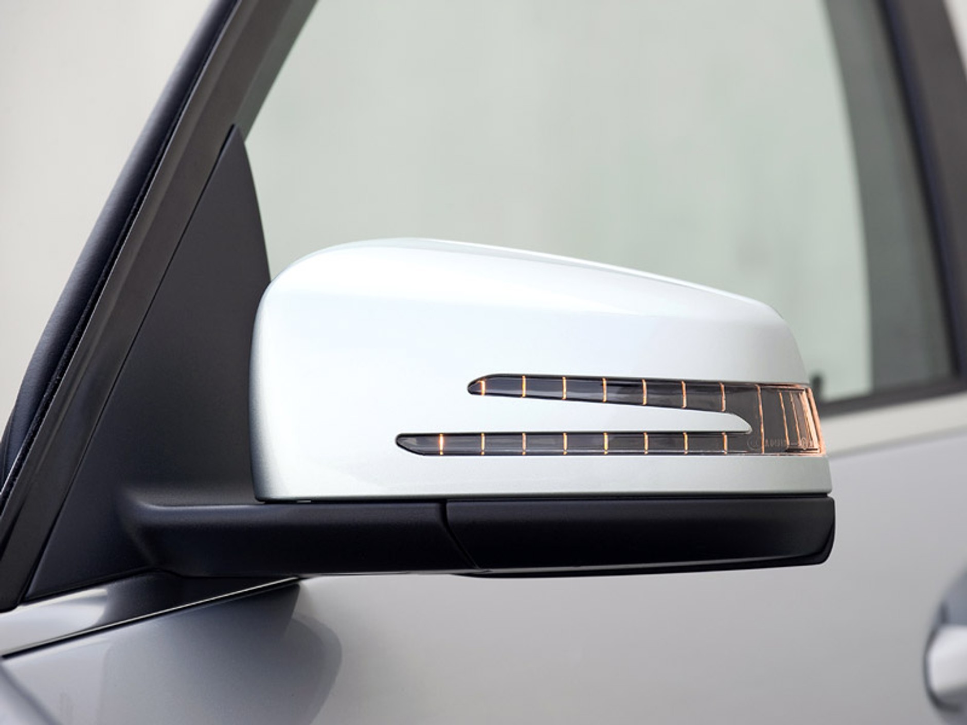 Paryż 2008: Mercedes-Benz C 250 CDI BlueEFFICIENCY – 4 cylindry, 500 Nm, 5,2 l/100 km