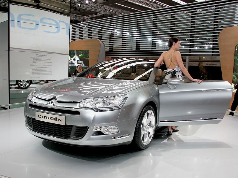 Nowy Citroen C5 zostanie zaprezentowany 18. października
