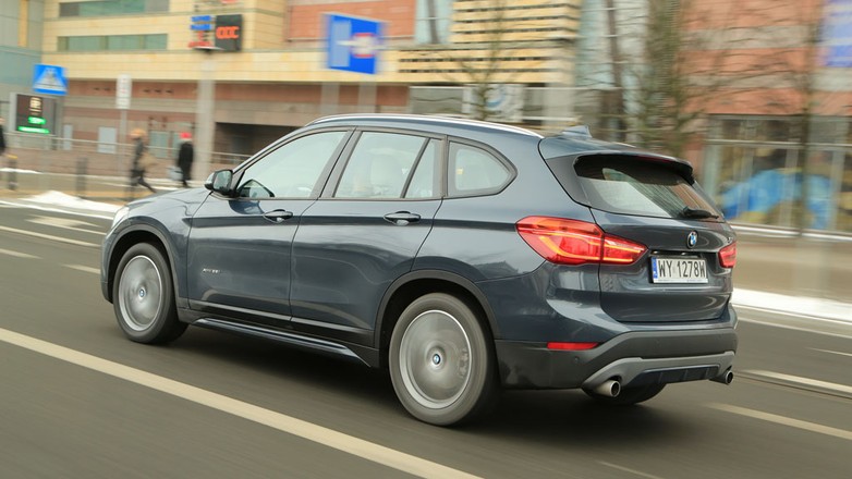 BMW X1 xDrive 25i - ma coś z vana