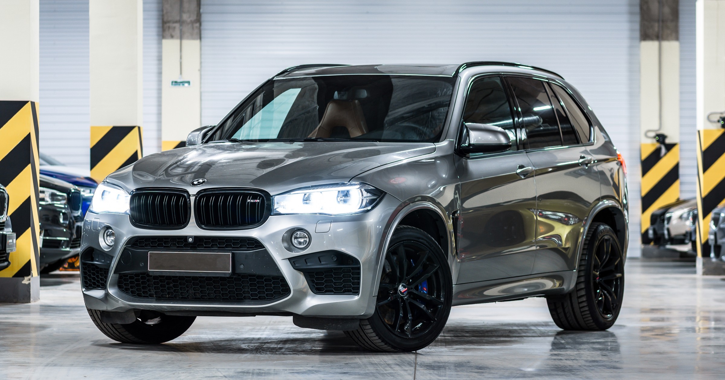 BMW X5 – jeden z modeli obecnie składanych w Rosji "z czego się da"