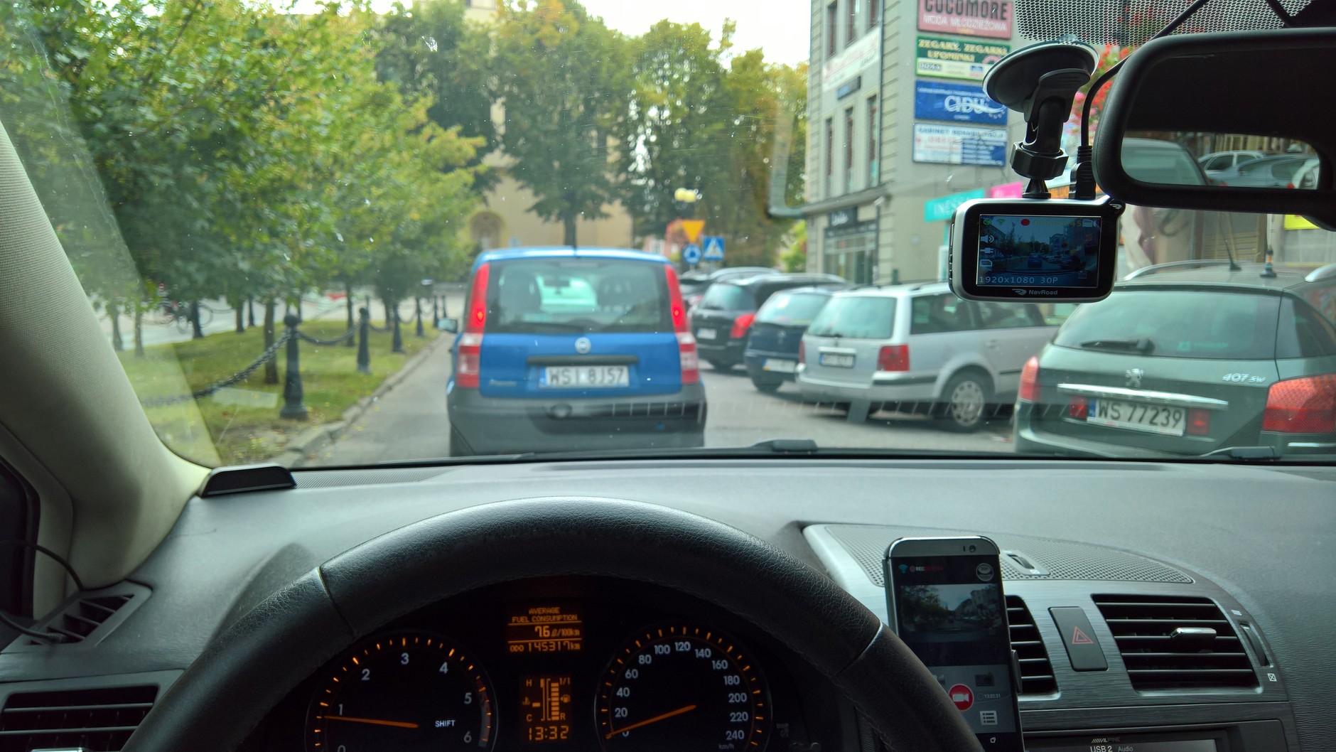 NavRoad myCAM HD Pro GPS w trakcie testu z aplikacją