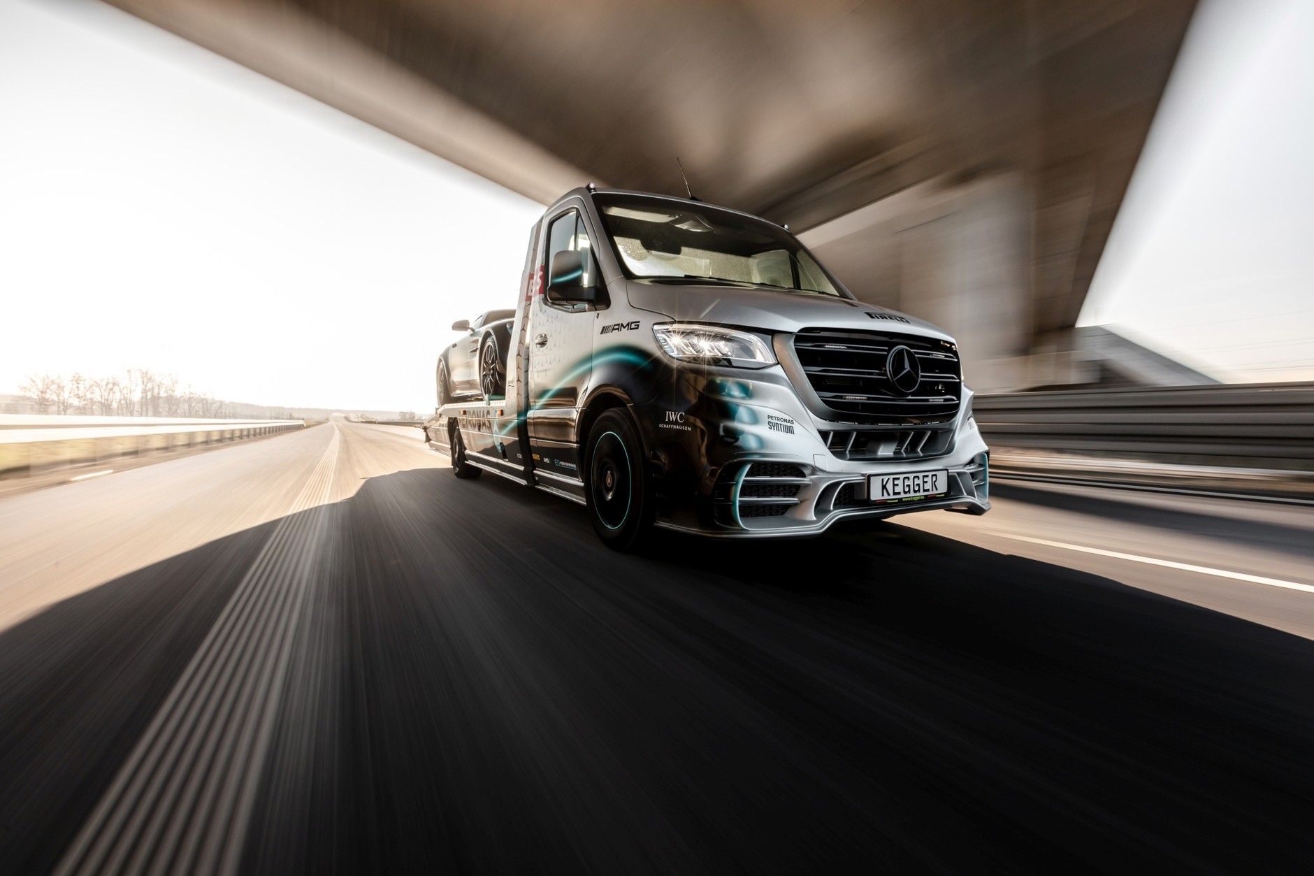Mercedes Sprinter Petronas Edition Kegger