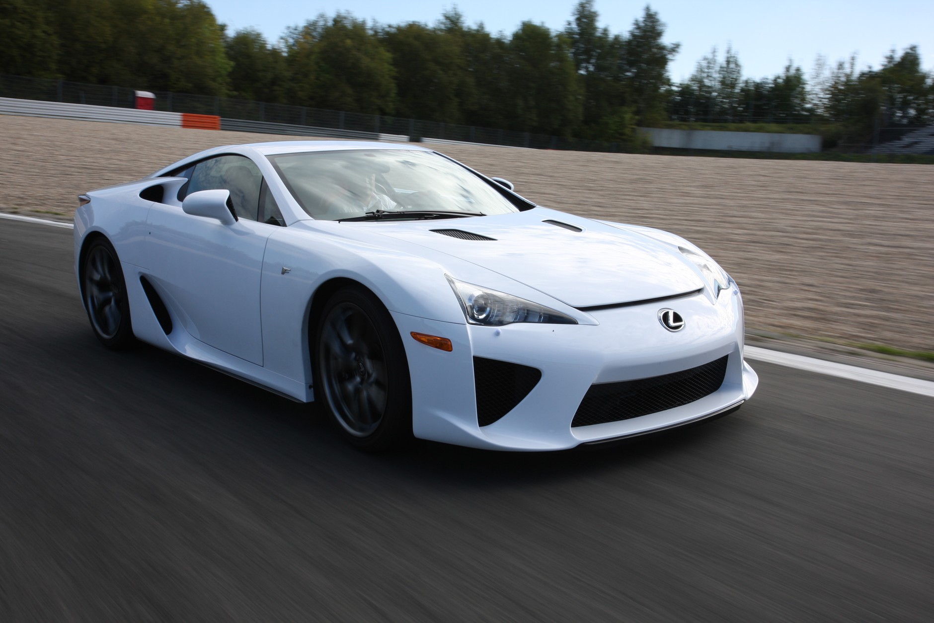 Lexus LFA