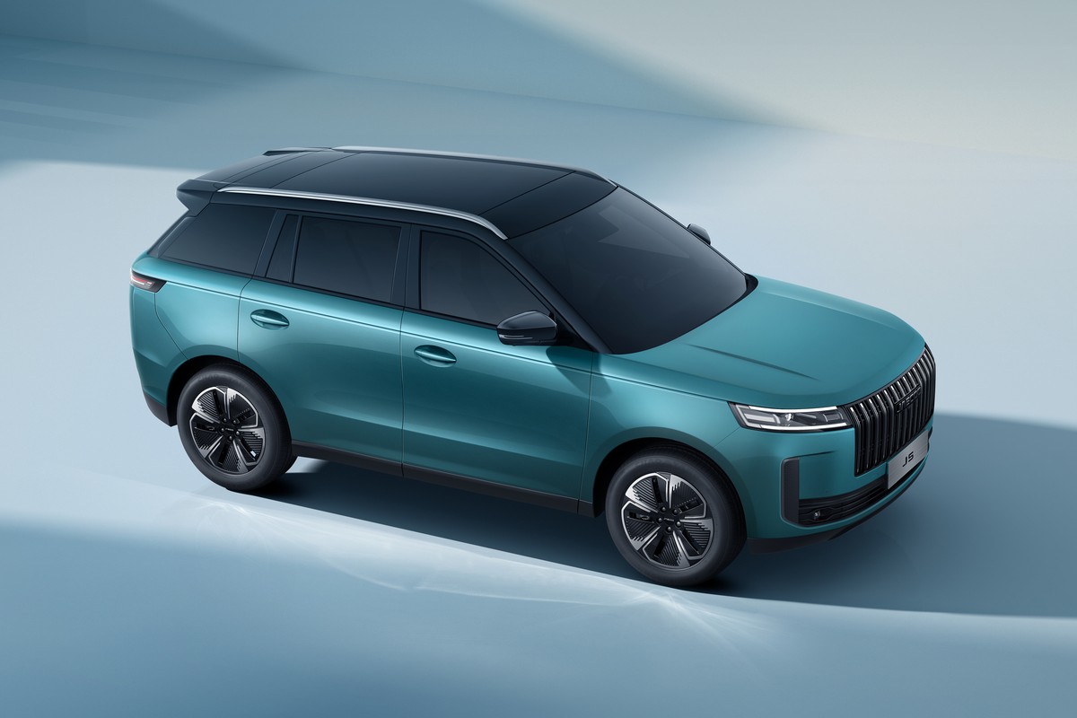Nowy chiński kompaktowy SUV trafi do Polski. Co już wiadomo? To Jaecoo 5