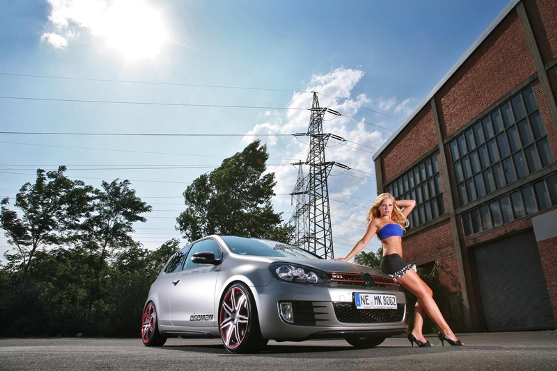VW Golf GTI ogłusza