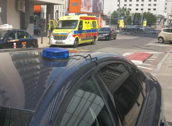 "Lewa" karetka pogotowia ratunkowego zatrzymana w Warszawie