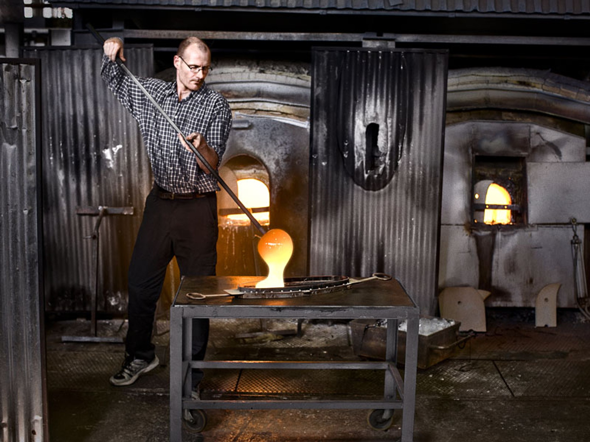 Volvo S60 Concept – pierwsza fotografia (+ informacje o sytuacji szwedzkiej spółki)