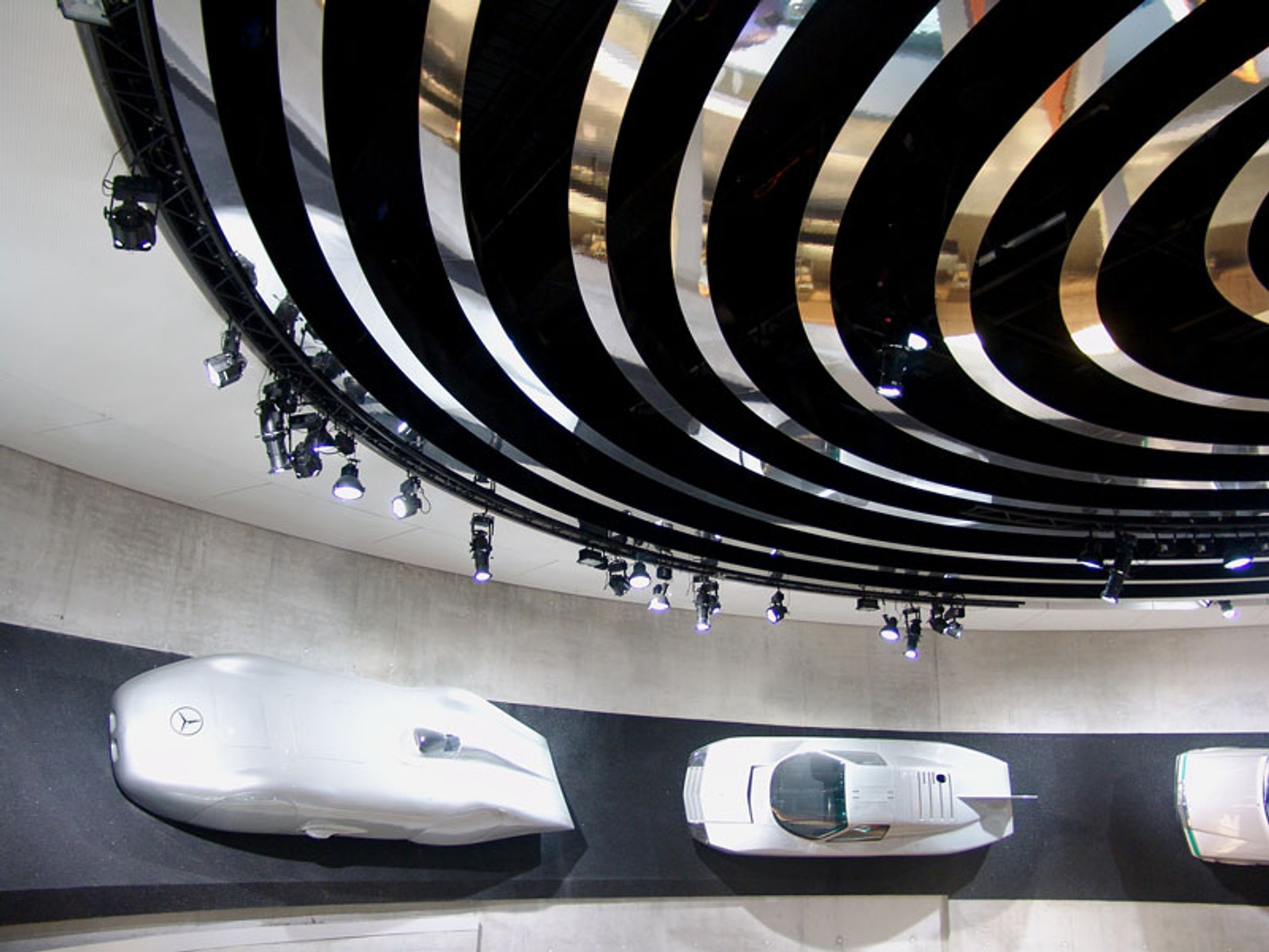 Mercedes-Benz Muzeum - tym razem sport (4. część)