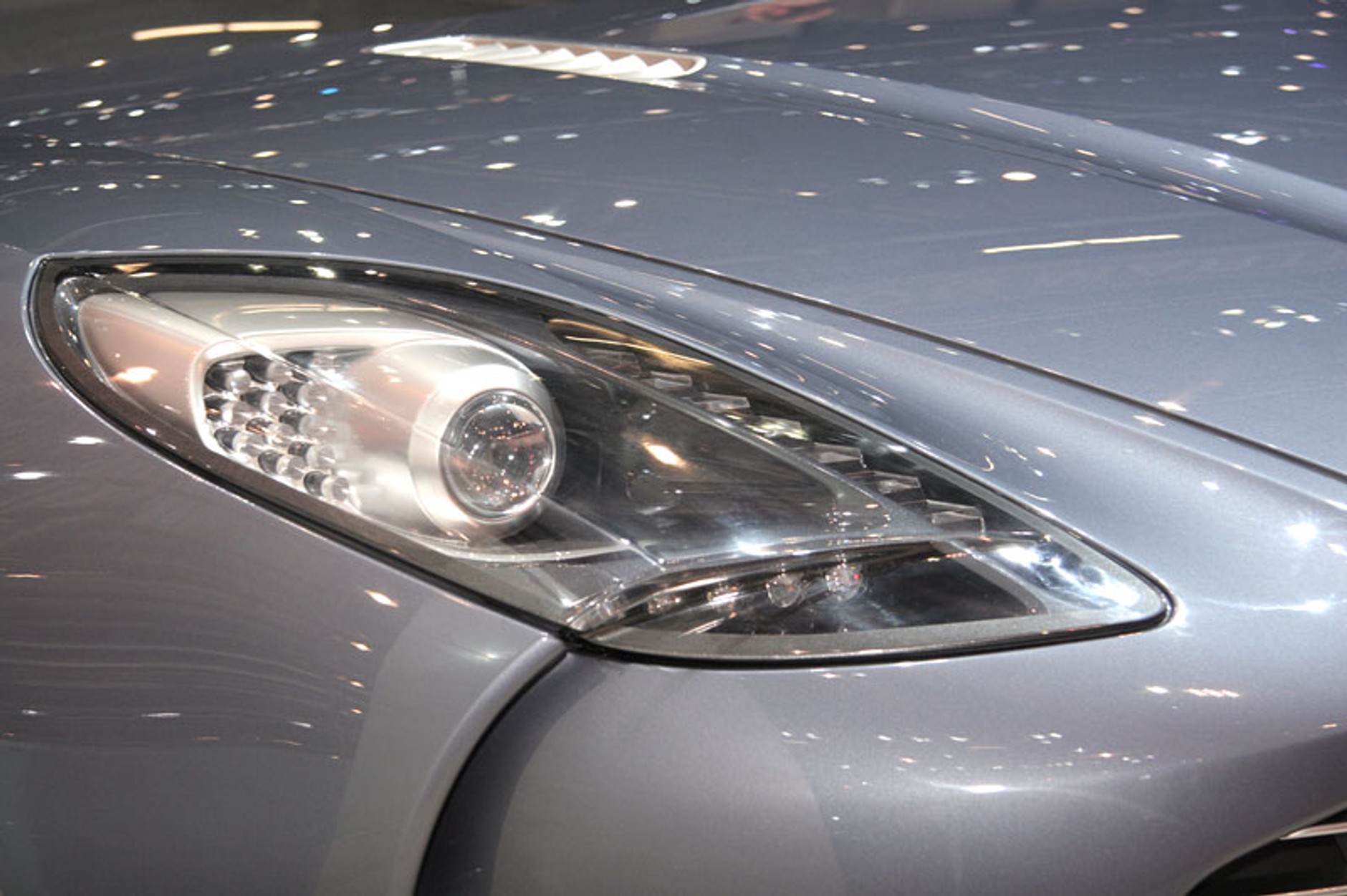 Genewa 2009: Aston Martin One-77 – oficjalna premiera