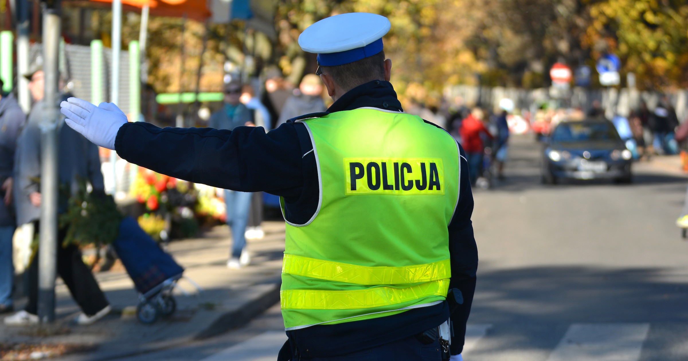 Kierowanie ruchem przez policjanta