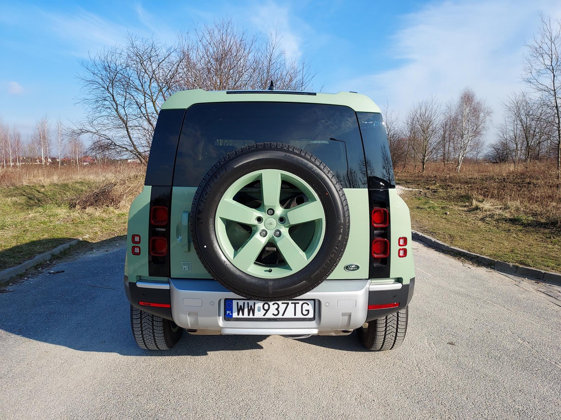 Land Rover Defender 90