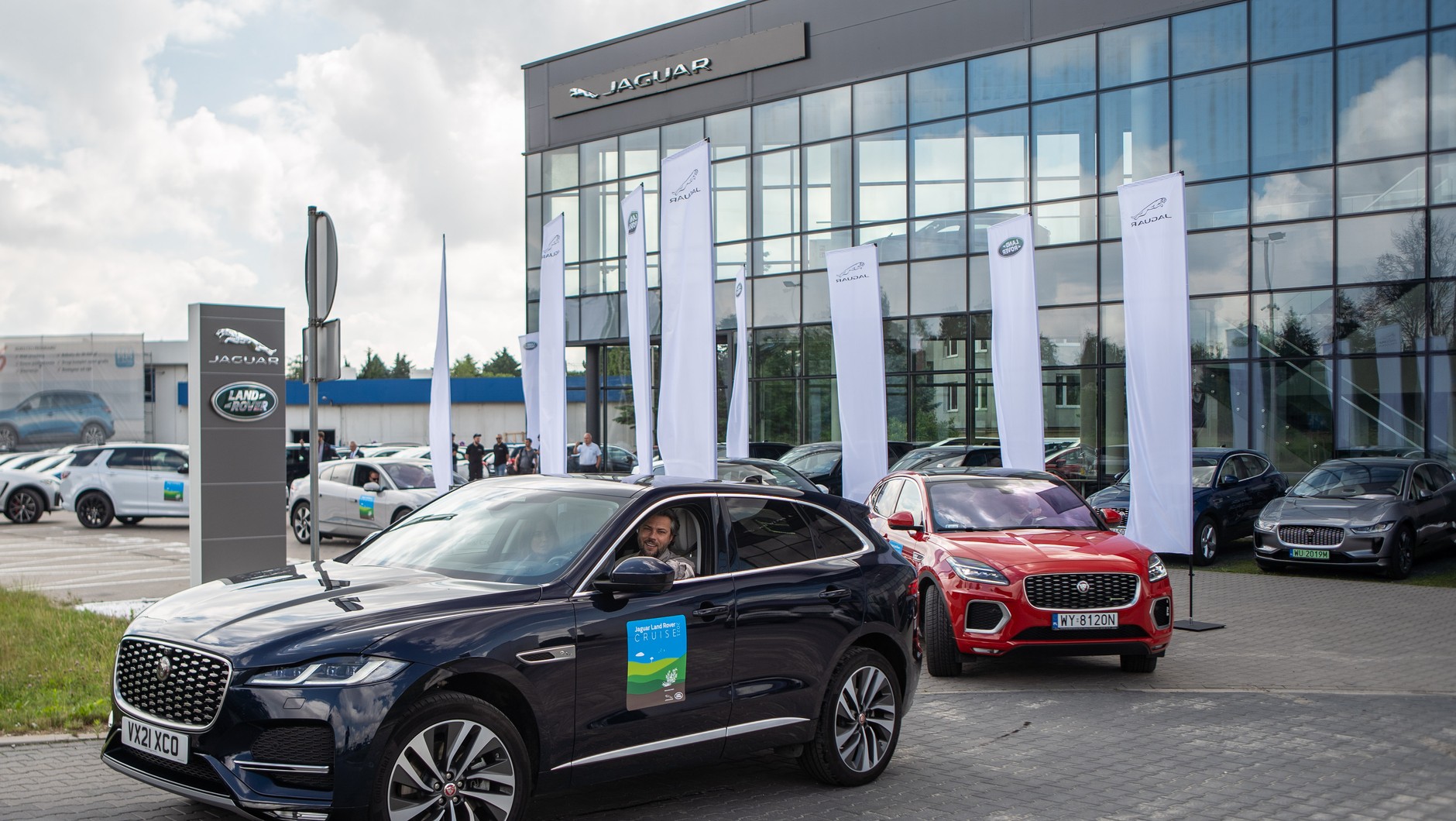 Jaguar Land Rover Cruise 2021
