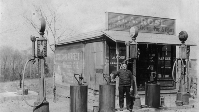 Jak powstały stacje benzynowe