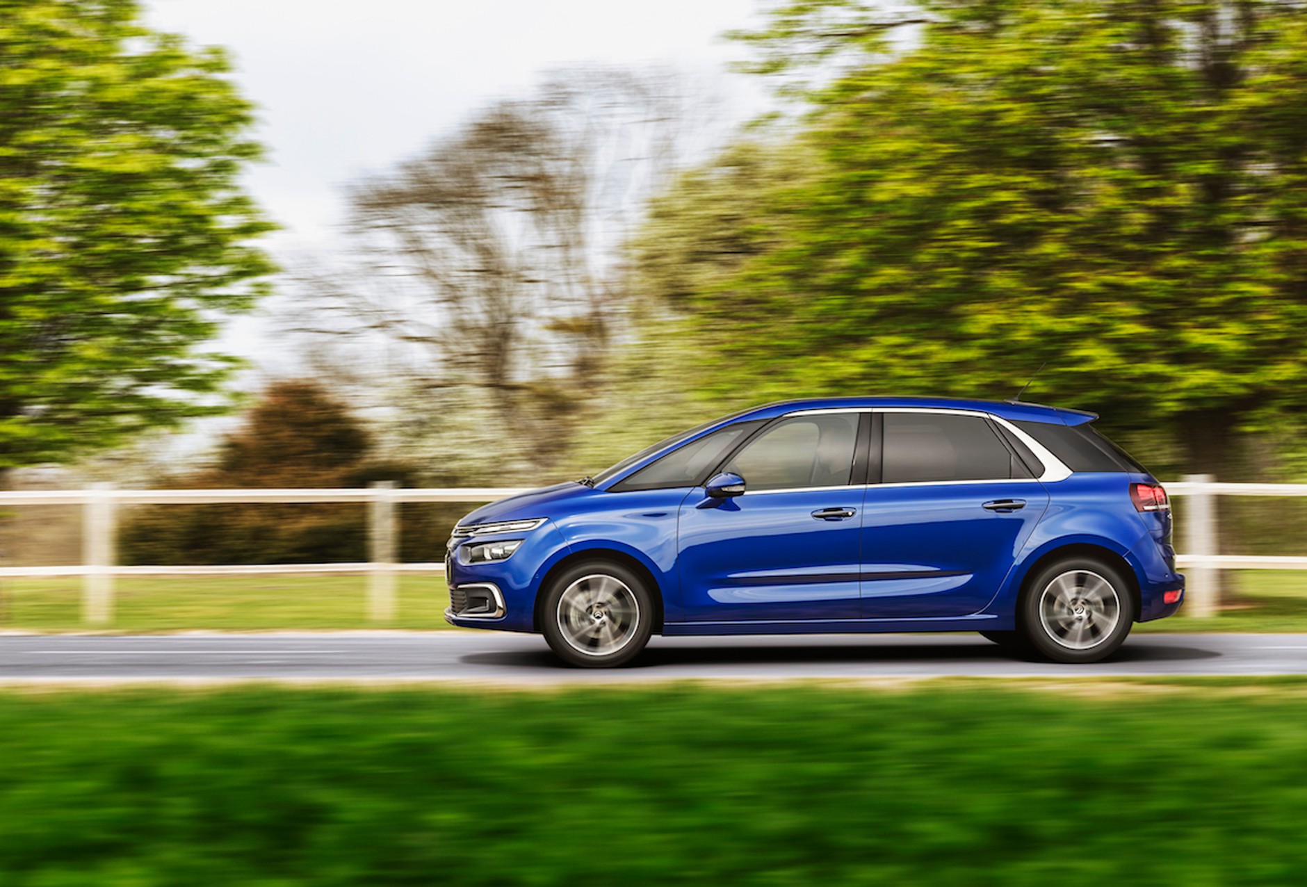 Citroen C4 Picasso po liftingu - Bardziej elegancki i lepiej wyposażony