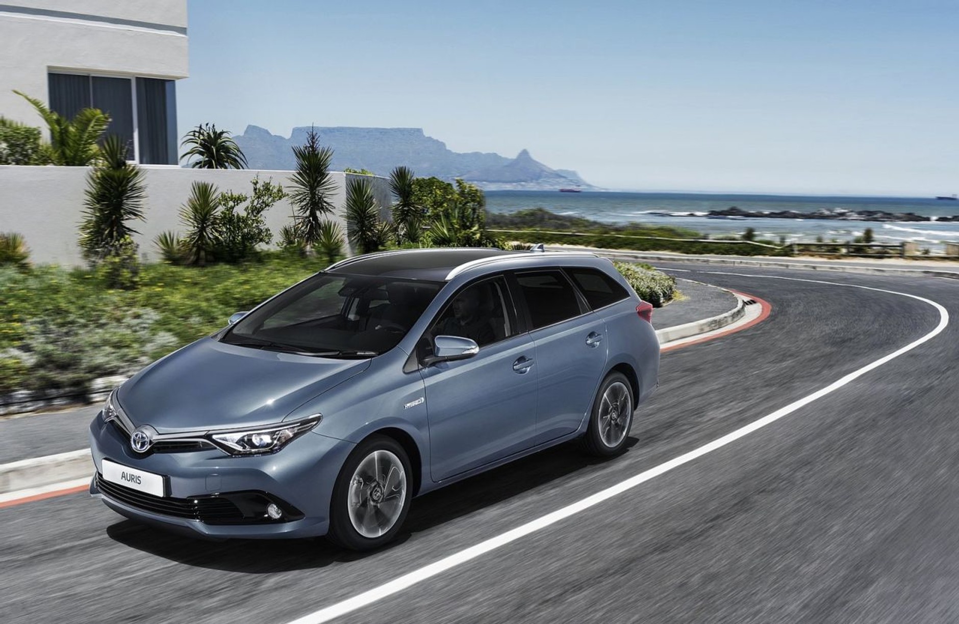 Toyota Auris Touring Sports