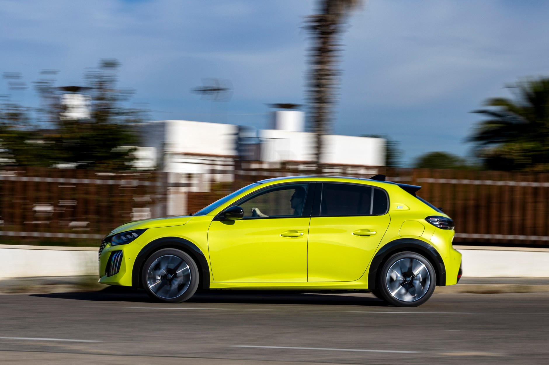 2024 Peugeot E-208