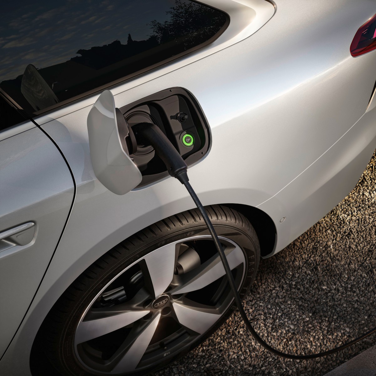 Audi A6 Avant e-hybrid