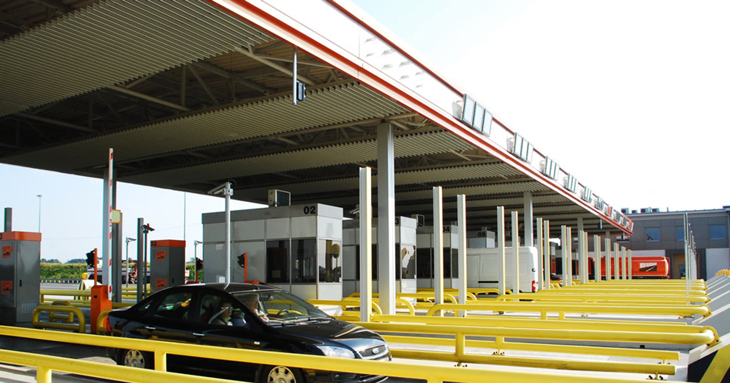 Jak szybko zapłacić za autostradę? ViaAuto bez tajemnic