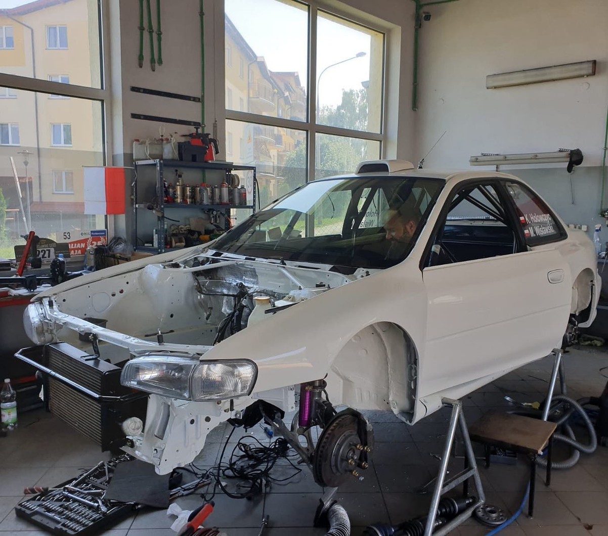 Rajdowe Subaru Impreza Hołowczyca znane jako "babcia"