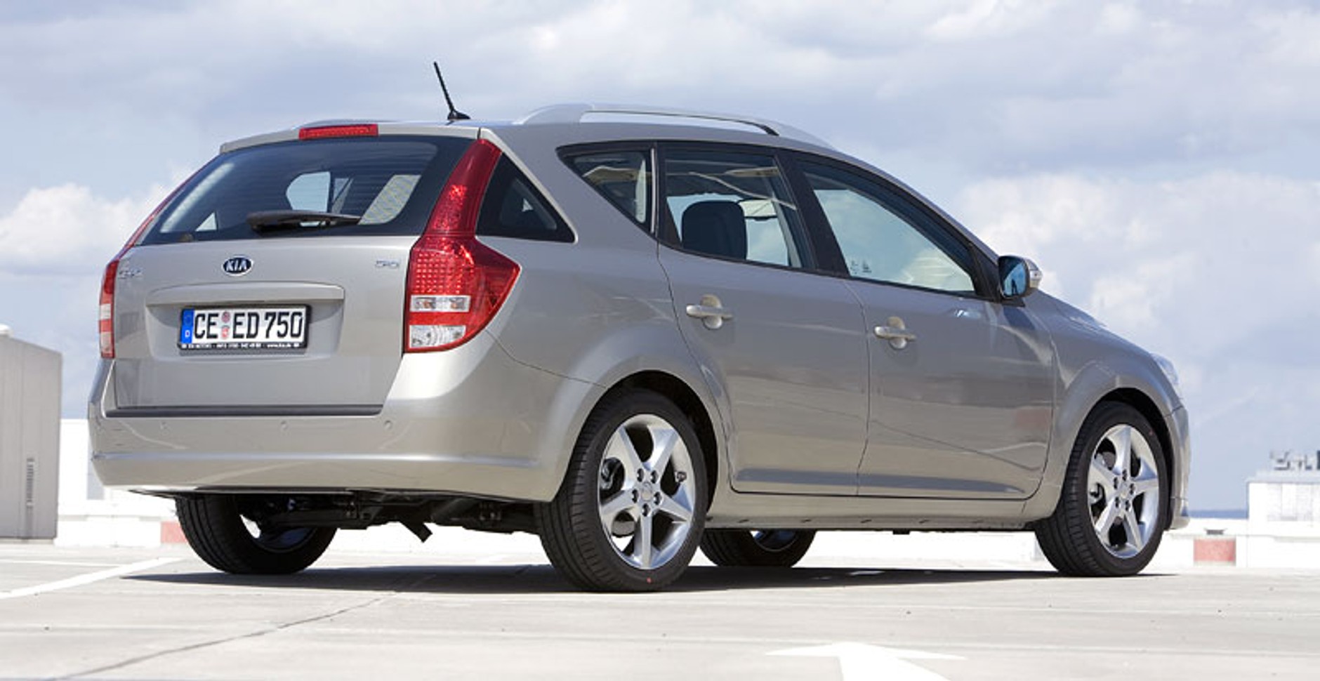 Kia cee´d 2010: pierwsze wrażenia z jazdy