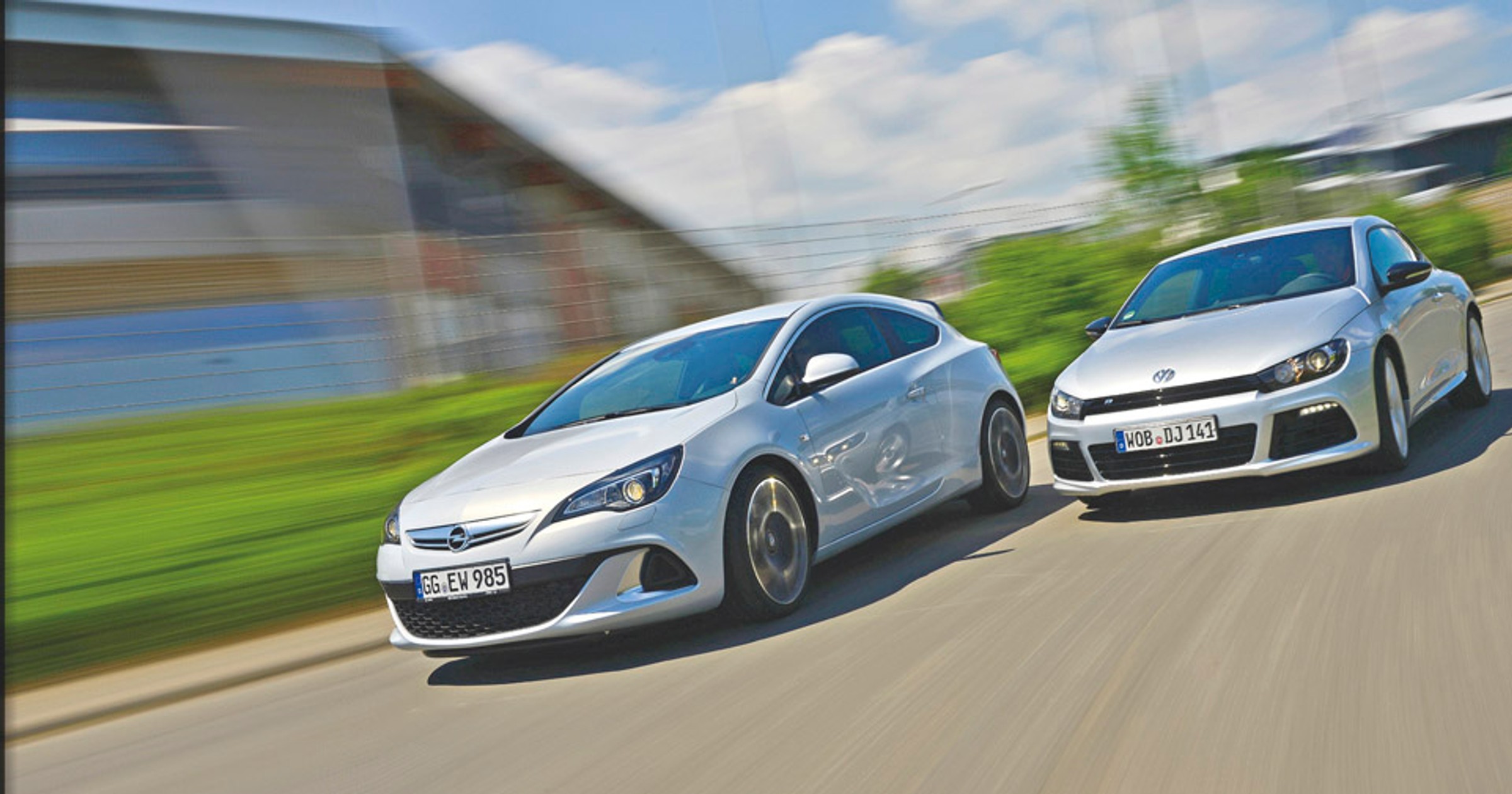 Astra OPC kontra Scirocco R: czy Opel pokona Volkswagena