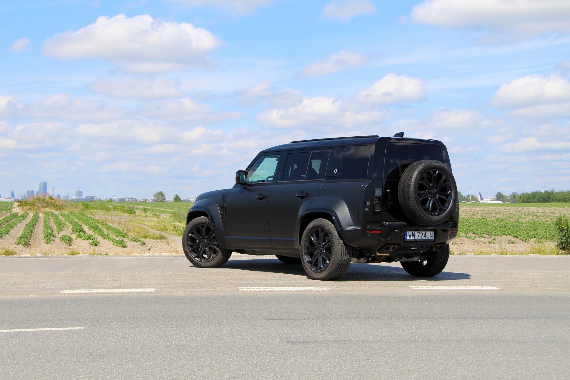 Land Rover Defender OCTA
