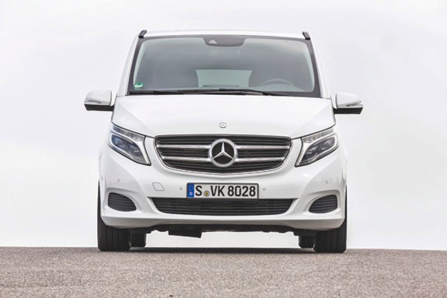 Mercedes klasy V i VW T5 Multivan