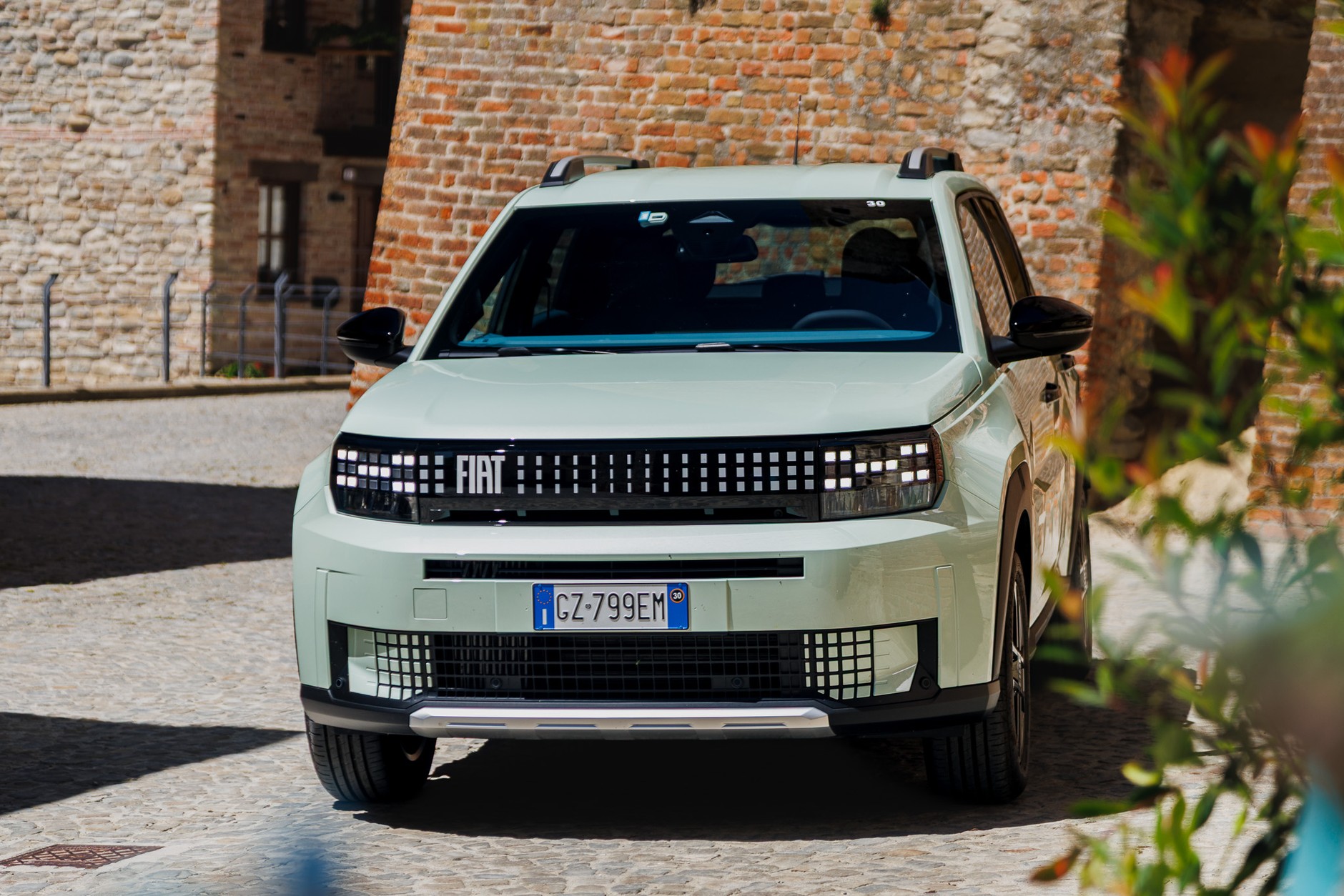 2025 Fiat Grande Panda Hybrid