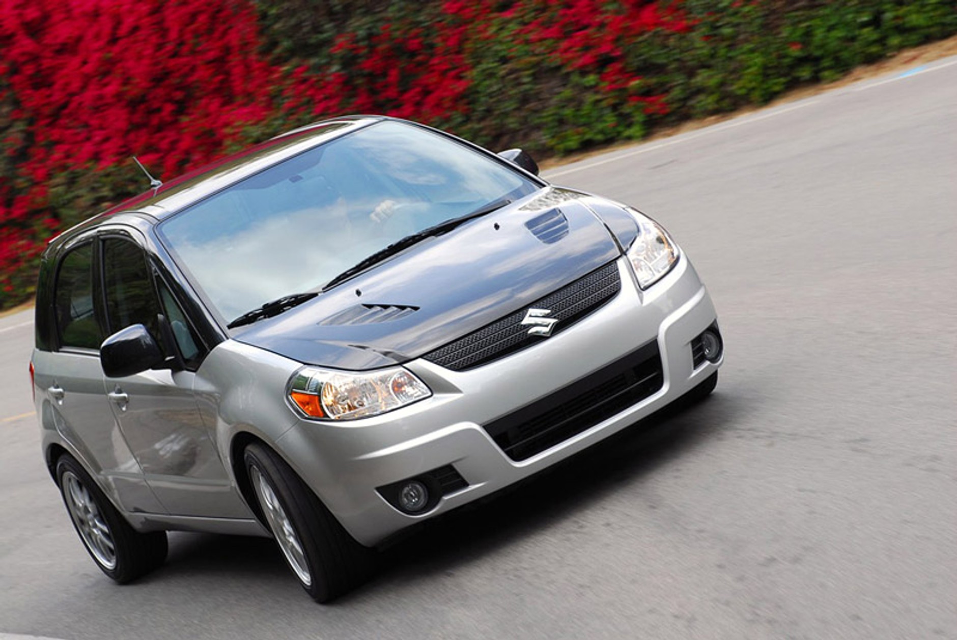 Suzuki SX4t Crossover Concept: rodzinny sportowiec