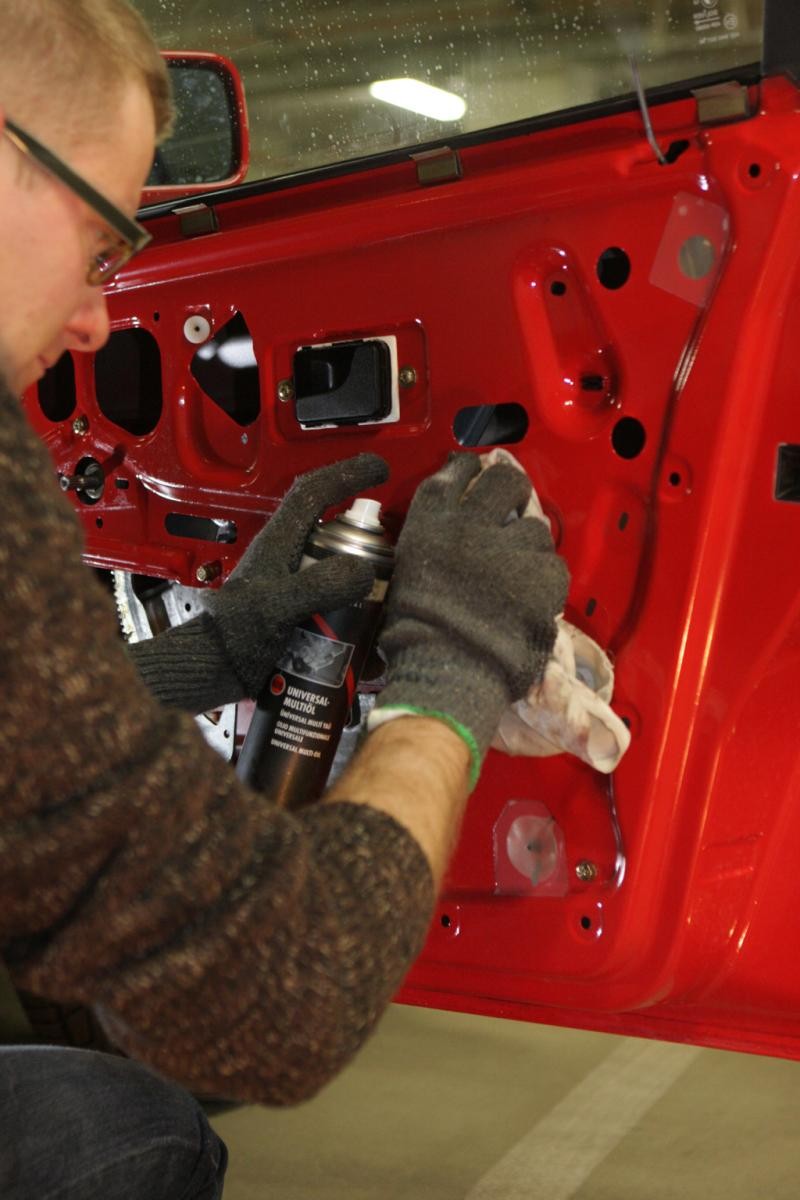 Wyciszanie auta krok po kroku. Zobacz jak skutecznie poprawić komfort podróżowania.