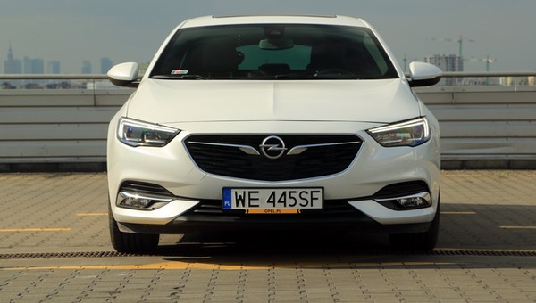 Opel Insignia Grand Sport 2.0 Turbo 4x4 – mocna alternatywa | TEST