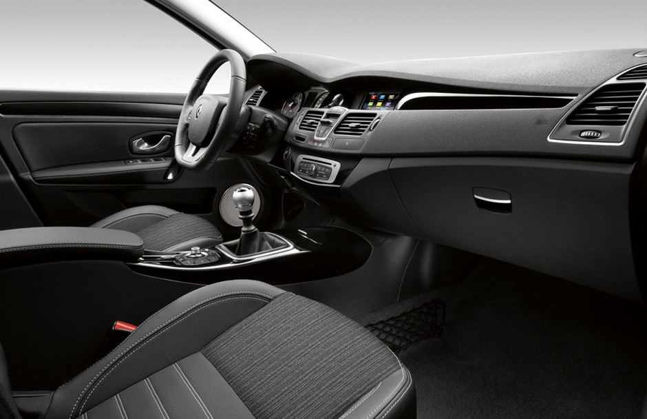 Renault Laguna po liftingu 2013