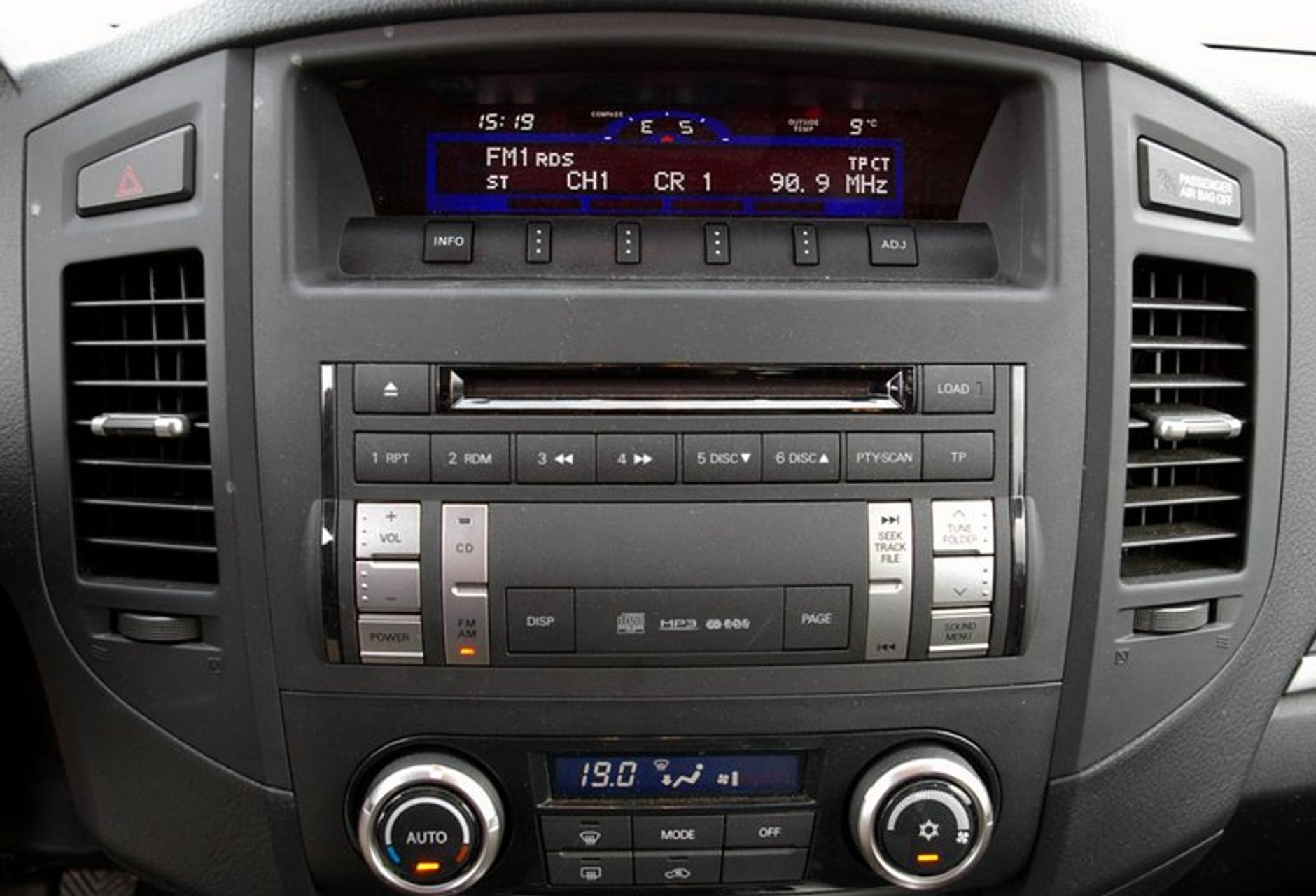 Mitsubishi Pajero 3.2 DI-D SWB – zwinna jaszczurka