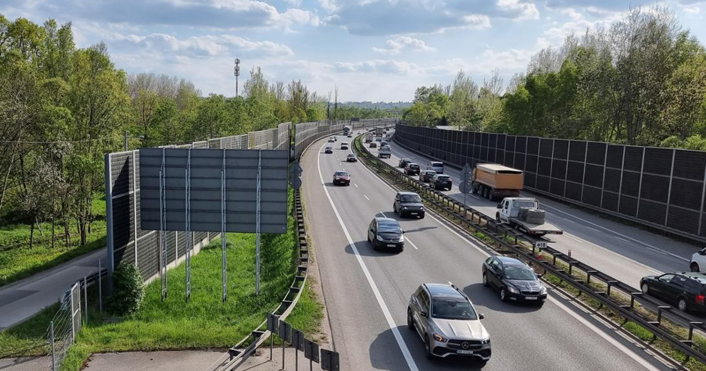 Budowa trzeciego pasa ruchu na autostradzie A4 na wysokości Krakowa