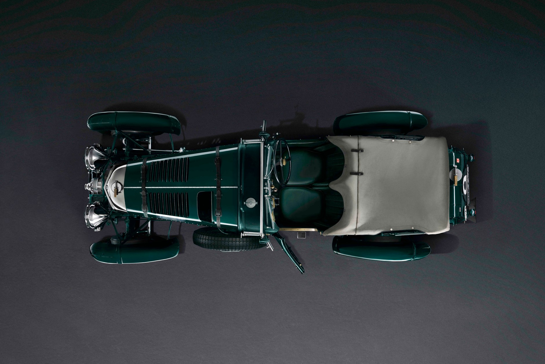 Bentley wskrzesza legendę z lat 20-tych – wyścigowego Bowl'era