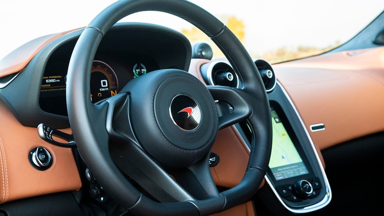 McLaren 570S Spider - moc pod kontrolą