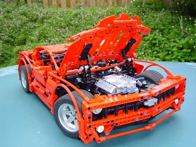 Zbuduj sobie samochód z Lego...