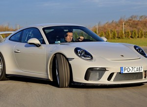 Porsche: prawie ćwierć miliona aut w 2017 r.