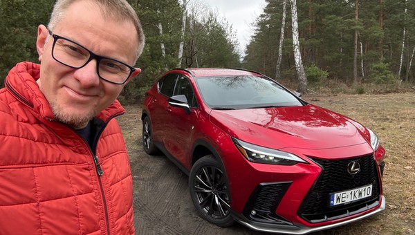 Sprawdziłem, co w sobie ma już bardzo nienowy Lexus NX