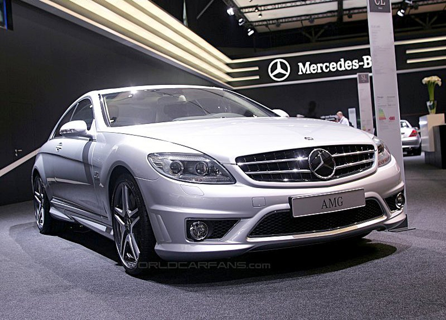 Mercedes-Benz CL 65 AMG: luksus połączony z prędkością