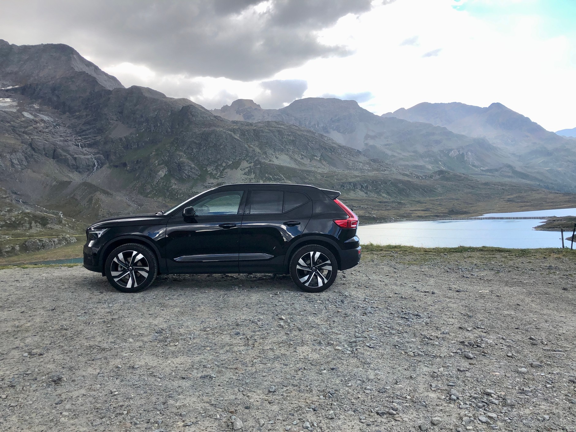 Volvo XC40 B3 Plus Dark