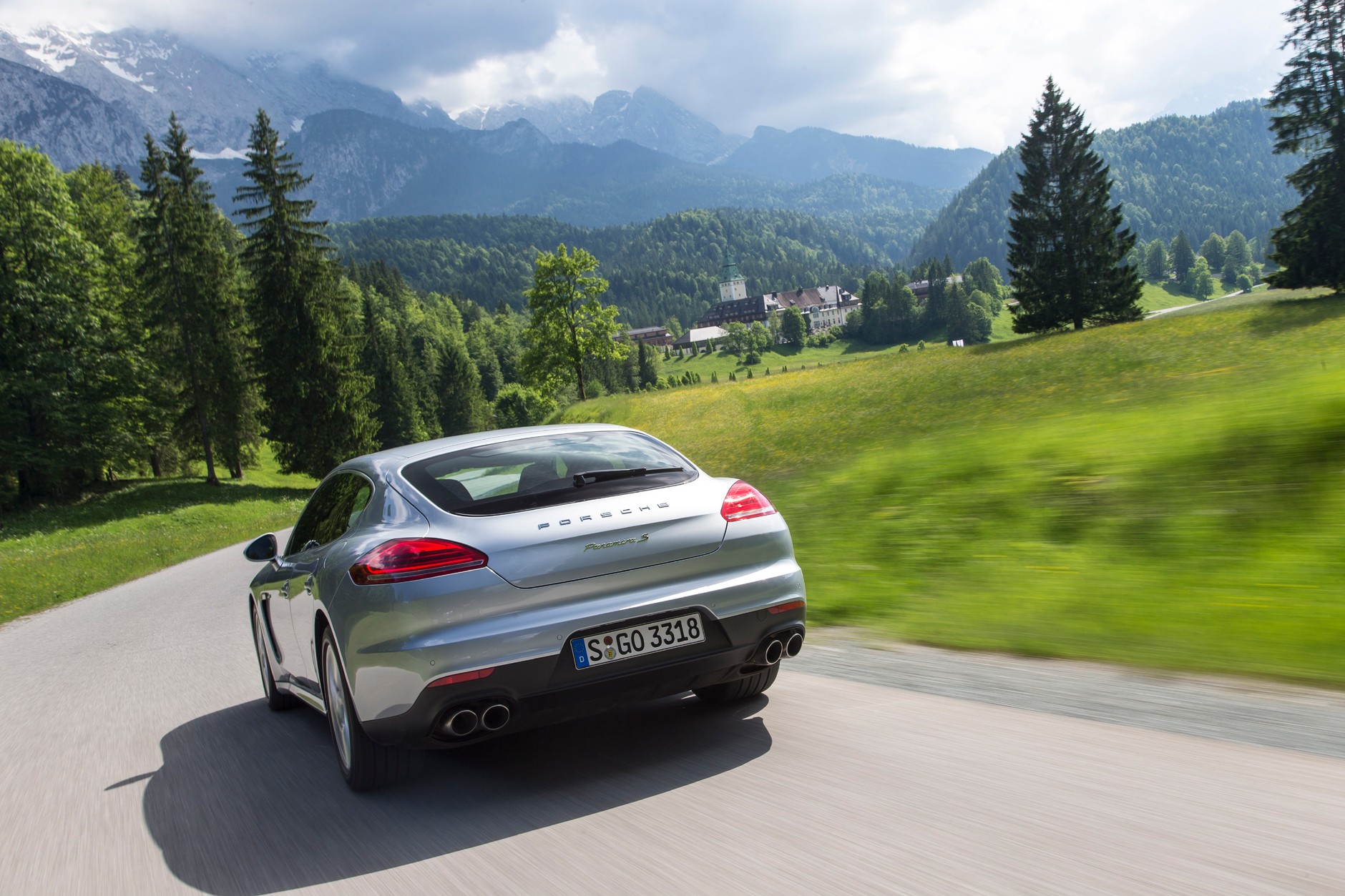Porsche Panamera-2