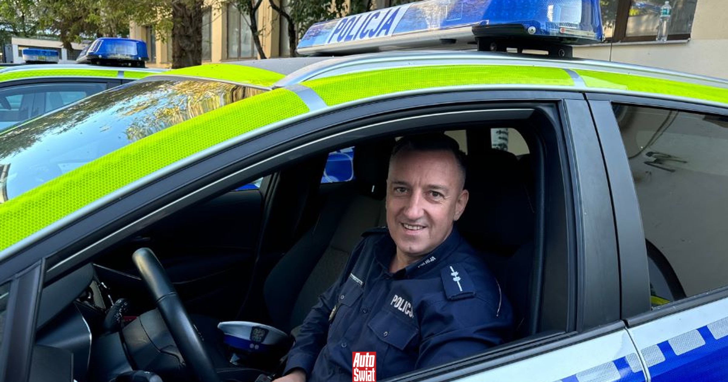 Policjant drogówki szczerze o służbie. "Docisnął policjantkę autem do barierki, bo chciał dojechać do domu"