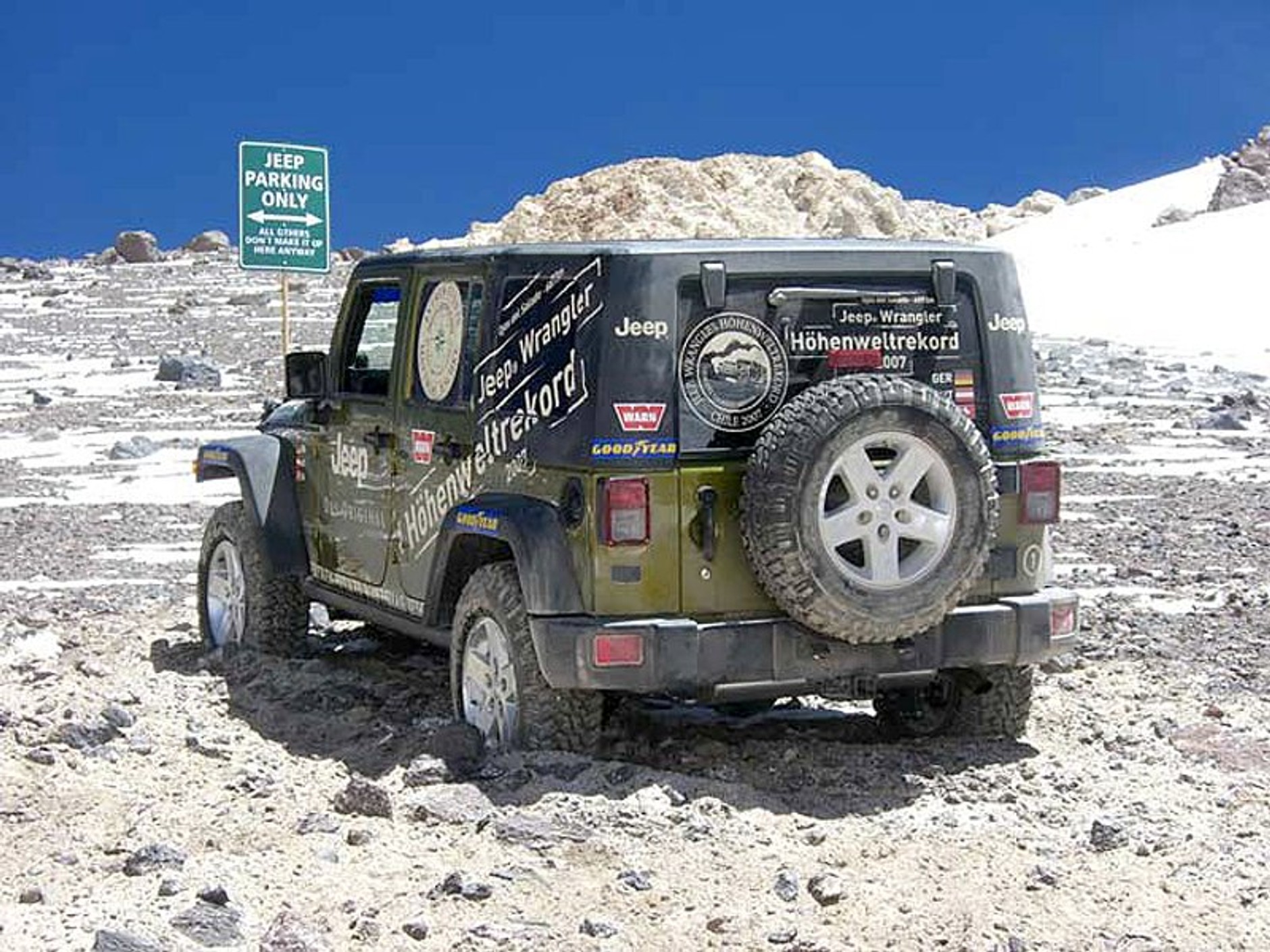 Jeepem Wrangler Unlimited Rubicon na wysokość 6646 m n. p. m.