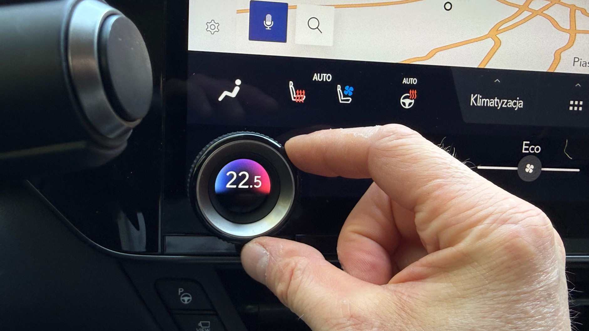 Wnętrze Lexusa NX Omotenashi
